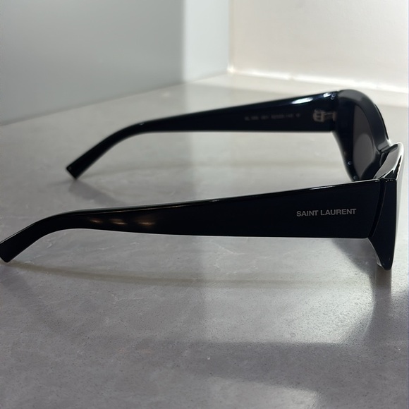 Saint Laurent Cat Eye Sunglasses - Picture 4 of 16